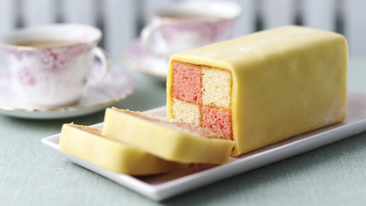 Battenberg Cake: A Classic Checkerboard Dessert Loved for Its Beauty
