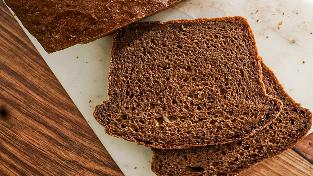 Exploring Pumpernickel Bread: A Rustic Rye Classic with Deep Flavor