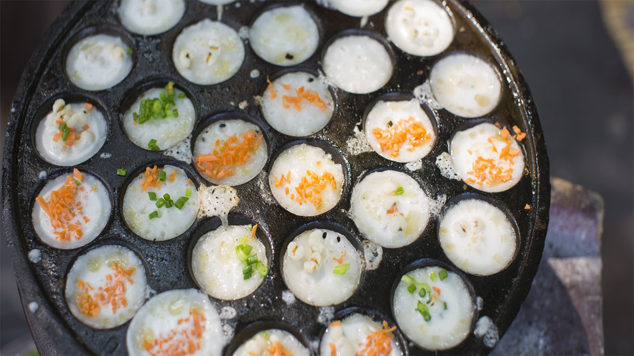 Discovering Khanom Khrok: Thailand’s Beloved Coconut-Rice Snack