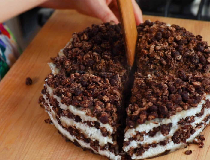 Patsirutteok: A Beloved Korean Rice Cake for Special Celebrations