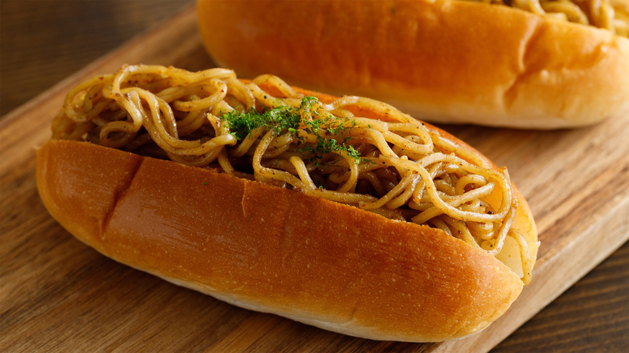Yakisoba Pan, Jepang’s Comfort Carb That Blends Bread and Noodles