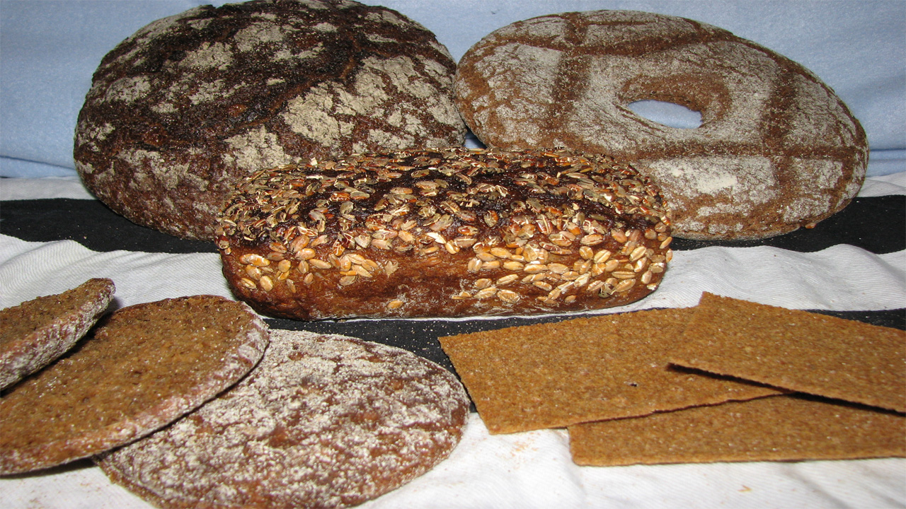 Ruisreikäleipä: A Traditional Finnish Rye Bread with a Unique Twist