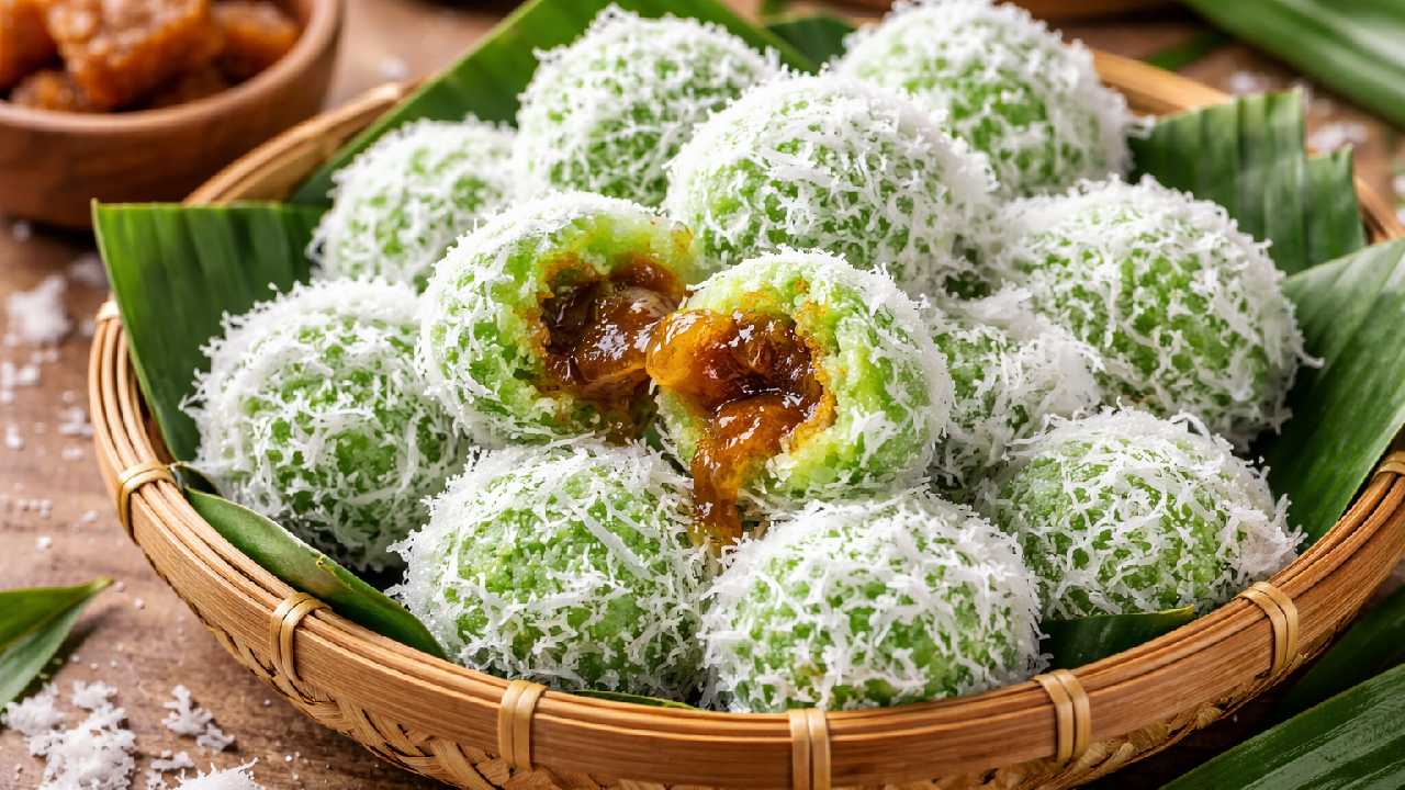 Klepon: The Sweet Indonesian Dessert Filled with Palm Sugar